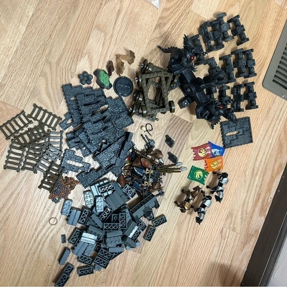 Mega Bloks Dragons Krystal Wars HUGE Lot Bundle Knights Figures Orcs Weapons